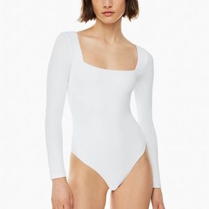 Babaton Contour Squareneck Longsleeve Bodysuit